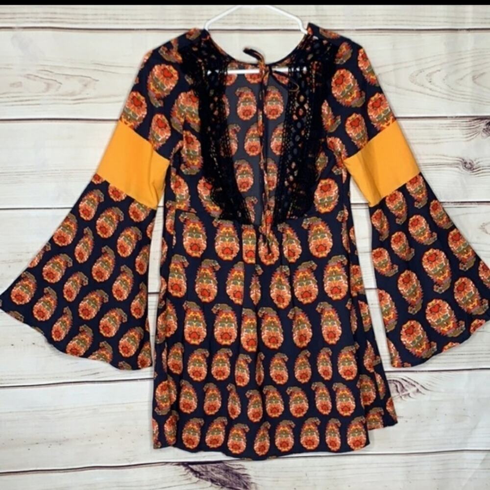 Gianni Bini Bell Sleeve Boho Dress - Picture 2 of 8